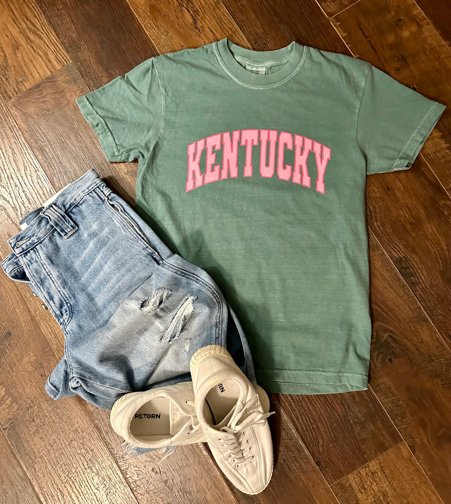 Pink Kentucky tee