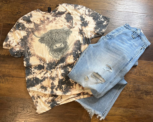 Cowhide bleached tee with highland cow design